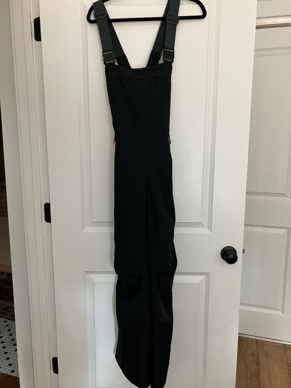 REI Black Women's Ski Bib Pants with Adjustable Straps